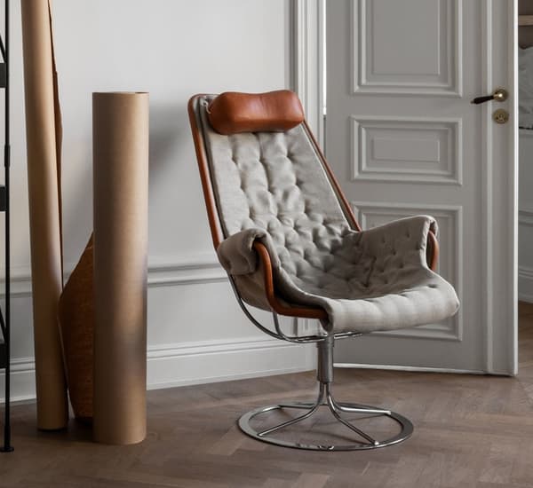 The Jetson Chair at the Sculptors Residence